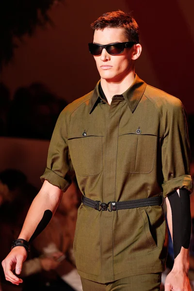 Look 26